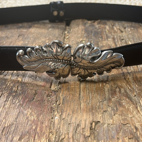 Vintage Lake Shore Drive Women’s Black Leather Belt W/ Silver Filigree Buckle ML - Picture 3 of 8